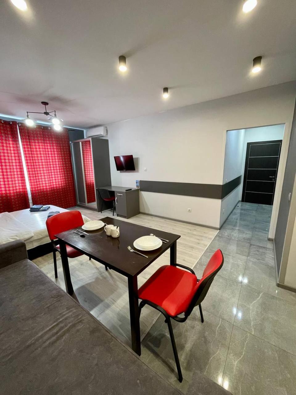 Апартаменты Yes Silver Uzhhorod Exterior foto