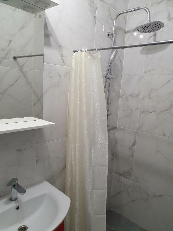 Апартаменты Yes Silver Uzhhorod Exterior foto